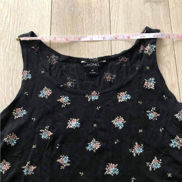 Monki Swedish Fast Fashion Brand Floral Print Cropped Tank Top in Black Size XS - Picture 3 of 7